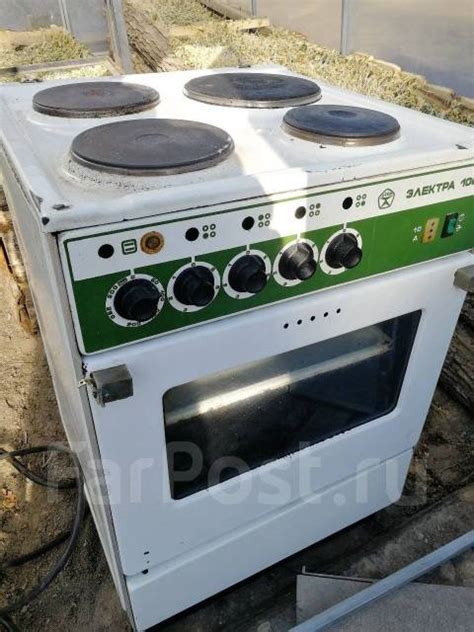 Плита электрическая, б/у, в наличии. Цена: 3 000₽ во Владивостоке