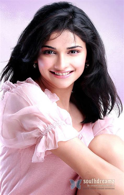 Cute Hot Sexy Model Actress Pictures Prachi Desai South Actress