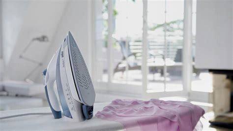 Какой утюг лучше купить в 2021: рейтинг моделей на любую цену