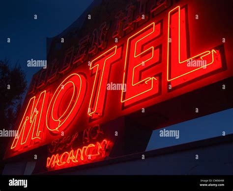 Motel Sign Night Hi Res Stock Photography And Images Alamy