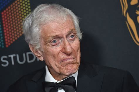 La Policía Exige A Dick Van Dyke De 97 Años Que Se Vuelva A Examinar