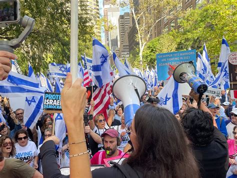 Netanyahu tells UN that Israel 'at the cusp' of historic peace with