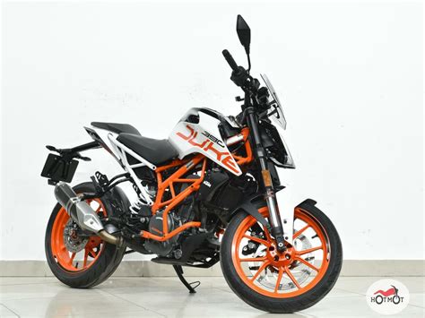 Купить б у KTM 390 Duke инжектор 6 передач в Москве белый naked bike
