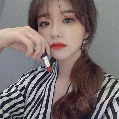 Review Son L Mac Powder Kiss Hot Hit M I Toanh C N C Nh Ch T Son V Nh Ng Gam M U P Nh T