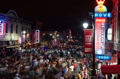 Your Guide To Austin Nightlife