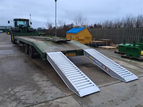 8ft (2500mm)-Aluminium Loading Ramps H190/25S-Hook End Connection-(x1
