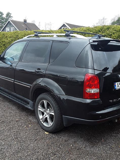 Bruktbil Til Salgs Ssangyong Rexton Svart Hk Suv