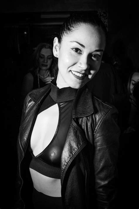 Naked Jael De Pardo Added 07 19 2016 By Koravar