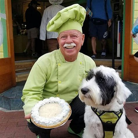 Key Lime Pie + Pie Bar Combo by Kermit's Key Lime Shop | Goldbelly