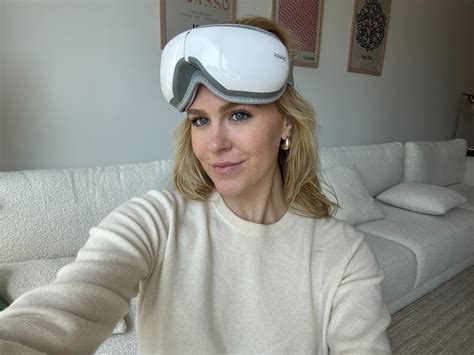 I Put TikTok's Renpho Eye Massager to the Test: Here's My Review