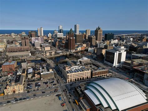 Wisconsin's population expected to decline by nearly 200K residents