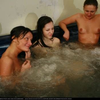 Jacuzzi Girls And Other Hot Tubs Phun Org Forum
