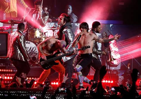 Flea Of Red Hot Chili Peppers Addresses Pantomimed Super Bowl Performance Mlive
