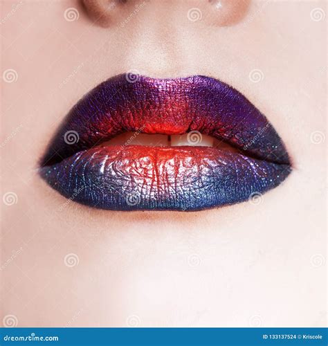 Delightful Lip Makeup Multi Colored Transitions Beautiful Women S