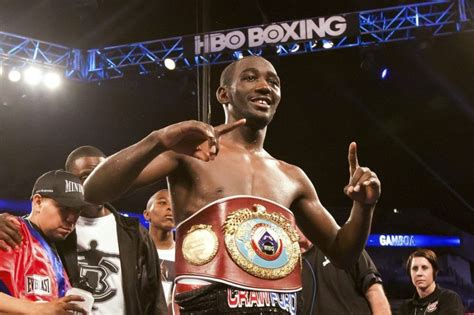 Terence Crawford conserve son titre WBO des poids légers La Presse