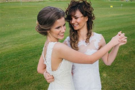 И Австрия даде зелена светлина на хомосексуалните бракове