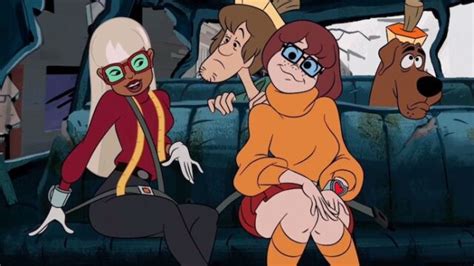 How Velma Comes Out As A Lesbian In New Scooby Doo Movie