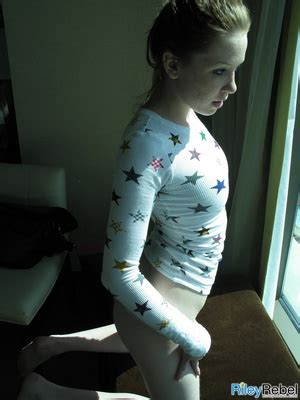 Sexy Babe Riley Rebel Posing Hot And Naughty In Her Star XXX Dessert