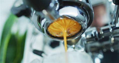 Coffee Espresso Machine Pulling Double Shot Espresso From Bottomless Naked Portafilter