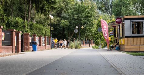 Odsłonięcie tablicy ku pamięci Witolda Wagnera nad Zalewem Borki zdjęcia