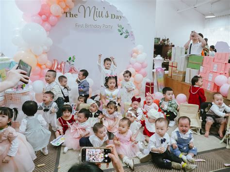 Hot TikToker tổ chức sinh nhật siêu to khổng lồ cho con gái yêu