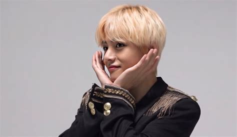 Pin by ʜᴀᴊɪᴍᴀᵀᴹ on Kim Taehyung V 김태형 Cute gay couples Kim taehyung Taehyung