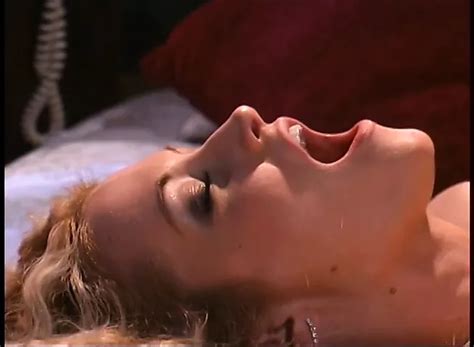 Sexy Blonde Chick Spreads Her Legs Widely And Gets Her Pussy Drilled XHamster