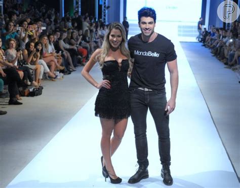 Foto Os Ex Bbbs Adriana E Rodrig O Desfilam Juntos Purepeople