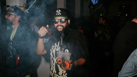 Weed Connoisseurs Celebrate Local Craft Growers - The New York Times