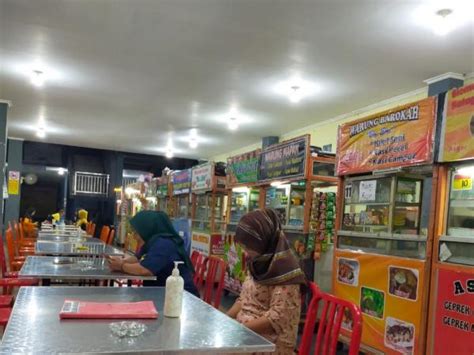 Sentra Wisata Kuliner Kapas Krampung Surabaya Tawarkan Aneka Makanan