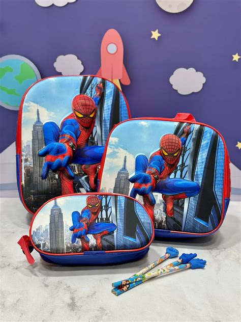 TRIO MALETA LONCHERA CARTUCHERA RELIEVE 3D CAPITAN AMERICA Y SPIDER MAN