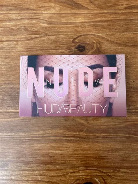 Paleta Sombras Nude Huda Beauty Original Maquiagem Feminina Huda