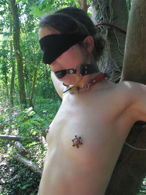 Sex Nue Dans La Foret Image