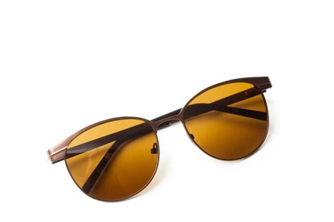 Premium Photo | Fashion sunglasses isolated on white