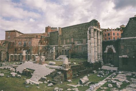 A Vista Panor Mica Do Templo De Marte Ultor Era Um Santu Rio Antigo Em