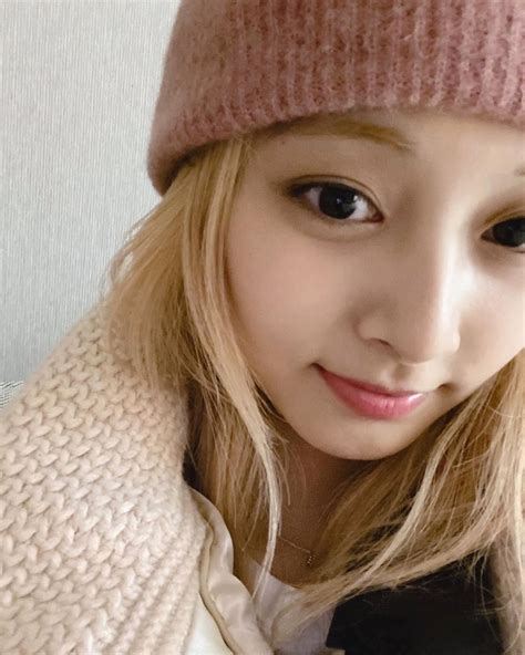 20 Photos Of TWICE S Tzuyu With Blonde Hair That Are Guaranteed To Make Your Jaw Drop Koreaboo