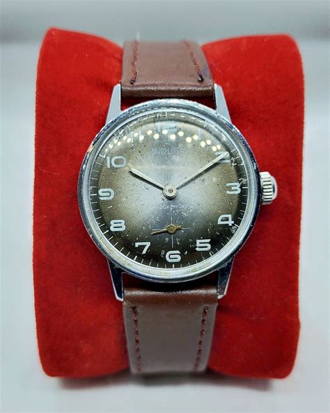 Jam Tangan Indusa Military Sub Second Manual Winding Soviet Vintage