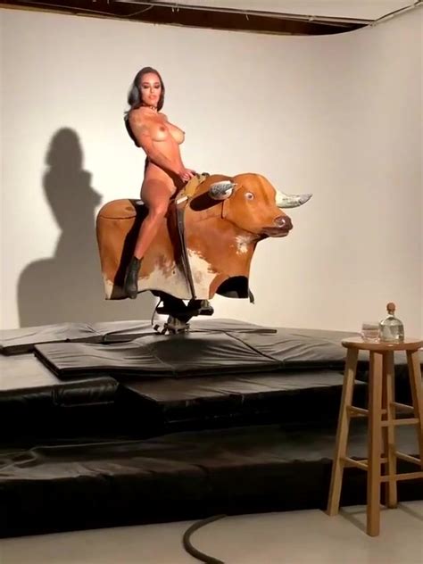 Hot Chicks With Tattoos Ride Em Cowgirl Porn Video 3 Nebyda