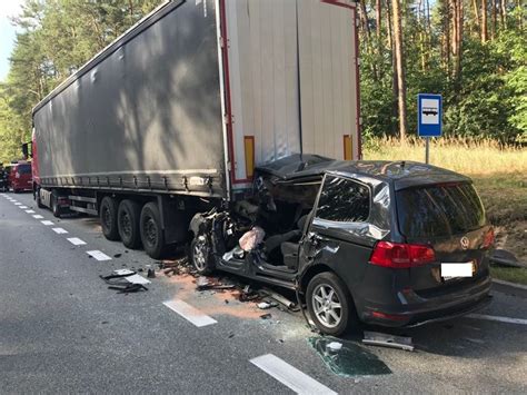 Śmiertelny wypadek na Drodze Krajowej 74 foto TKN24