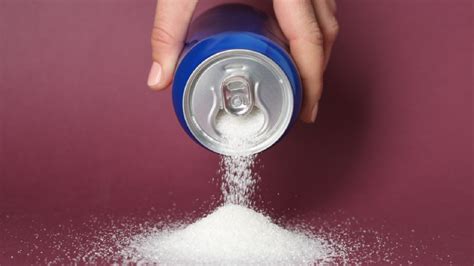 Drinking sweetened drinks increases heart disease risk: Study | HealthShots