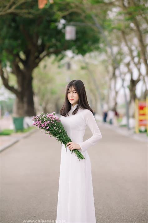 Hot Girl I H C Kinh T Hu Ng C I U V Ng Mi N S R I Ng Kh C Nh Ng K X U S C I