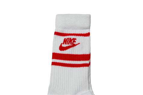 Nike Sportswear Everyday Essential 3-Pair Socks "University Red"