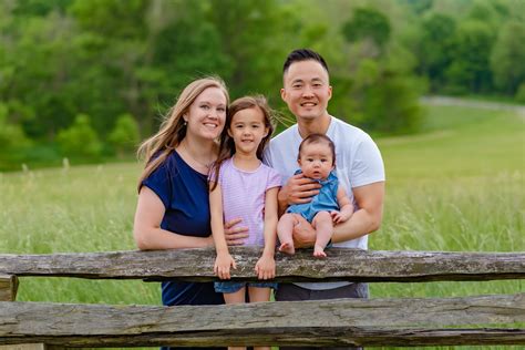 4 Reasons Why Spring is a great Season for Family Photos in Maryland
