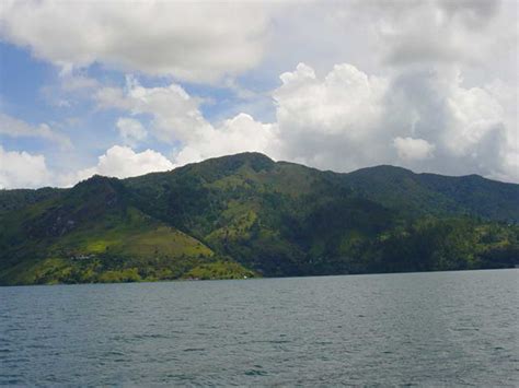 Lake+Toba_1_tour.jpg