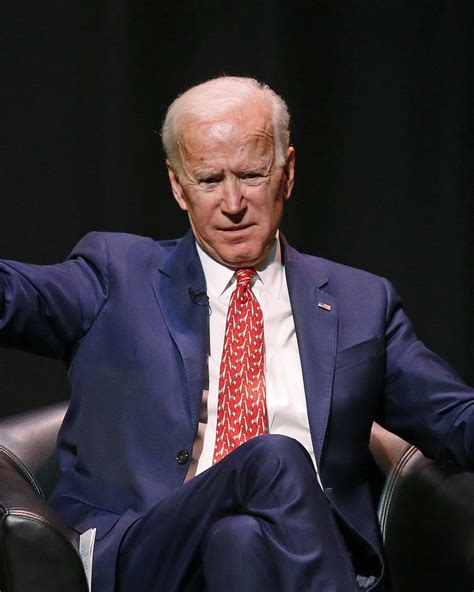 Joe Biden Age / Joe Biden Age - For 76 Year Old Joe Biden Age A Factor ...