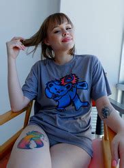 Elle Loveland Gives A Perfect Blowjob While Playing With Her Wet Pussy Morazzia