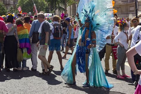 Orgullo En El Desfile Gay De Londres Fotografía editorial Imagen de inglaterra transexual
