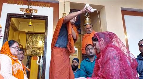 Mp Muslim Woman Converts To Hinduism Citing ‘restrictions In Islam