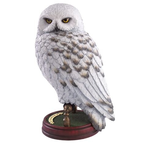 Buy The Noble Collection Harry Potter Hedwig Sculpture 9 5in 24cm