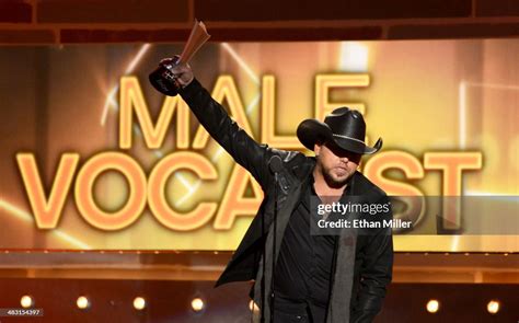 Recording Artist Jason Aldean Accepts The Male Vocalist Of The Year